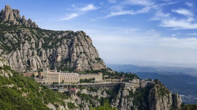 To Montserrat Abbey is easy to get from Barcelona